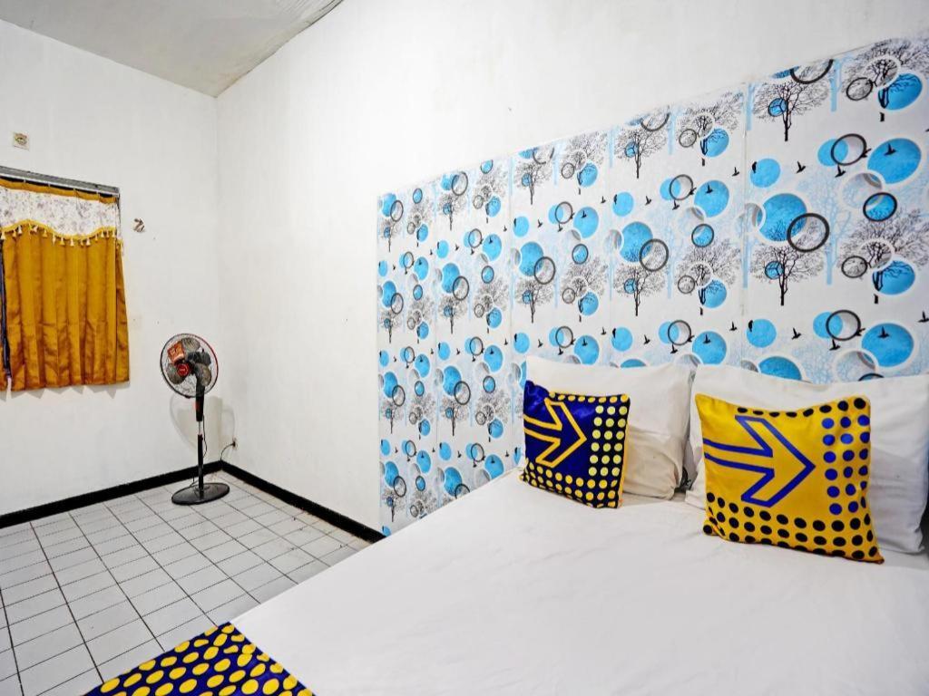 Spot On 92652 Meir E-Homestay 2 Surabaya Esterno foto